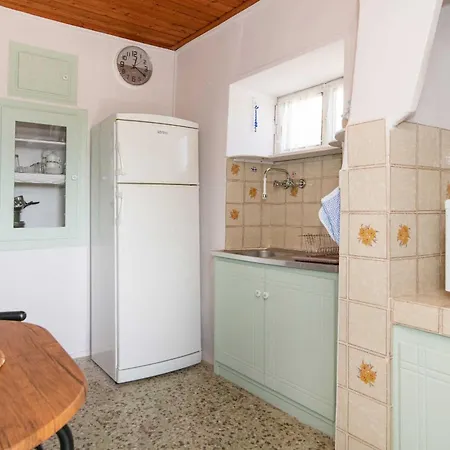 φώς Apartment Lichnaftia